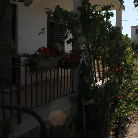 Apartment With A Parking Space Starigrad, Paklenica - 6647 Starigrad Paklenica