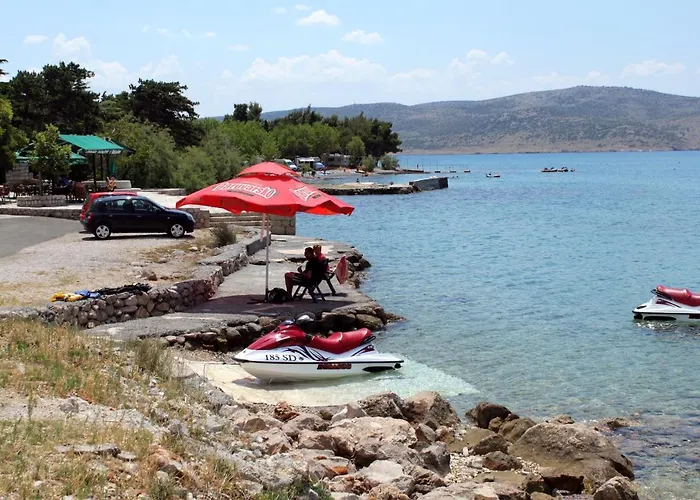 With A Parking Space Starigrad, Paklenica - 6647 Starigrad Paklenica