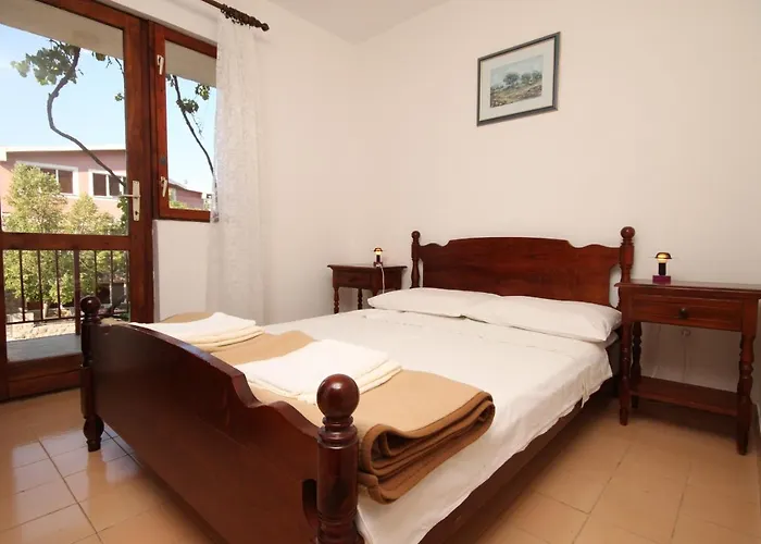 With A Parking Space Starigrad, Paklenica - 6647