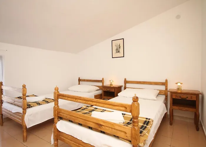 Apartment With A Parking Space Starigrad, Paklenica - 6647 *